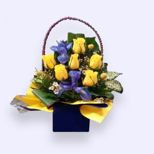 11 Stems Flower (Yellow Rose & Iris)