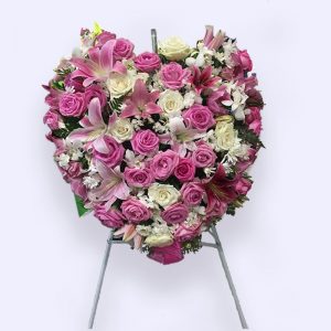 60cm (Medium) Pink Flower Heart