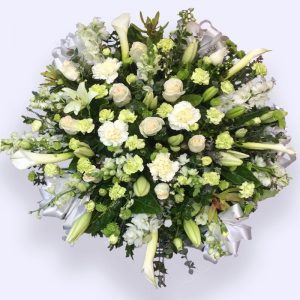 80cm (Large) Green & White Flower Heart